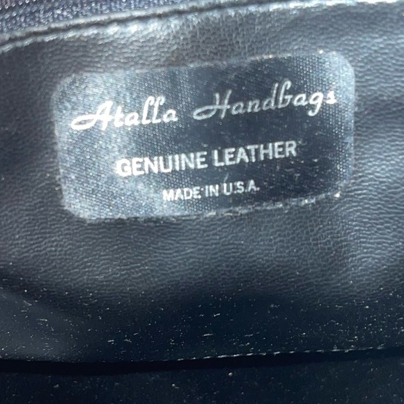 Stylish Gold and Brown Shoulder Bag - Picture 4 of 15